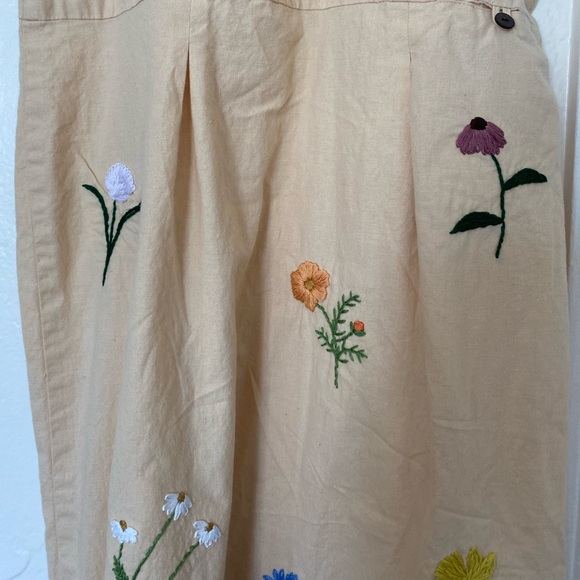 American Vintage Hand-Embroidered Flowers Yellow Sleeveless Maxi Dress - Picture 4 of 6